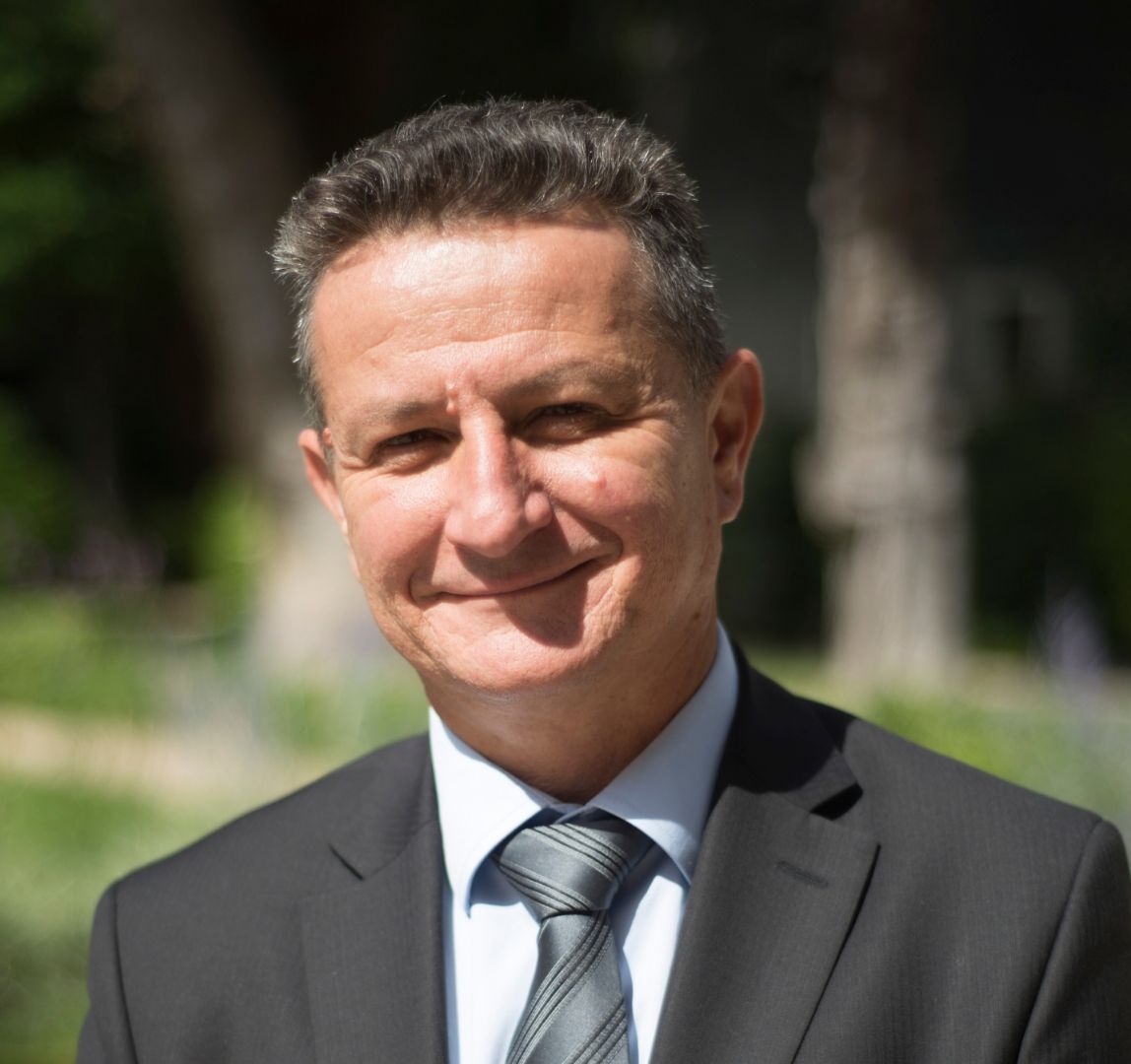 NOMINATION - Thierry Nille, directeur général de Wanzl France - Fort de 30 ans d'expérience dans le BtoB, il a passé une grande partie de sa carrière au sein du groupe De Dietrich Thermique où il a occupé successivement les postes de dir. marketing, dir.commercial et dir.général.