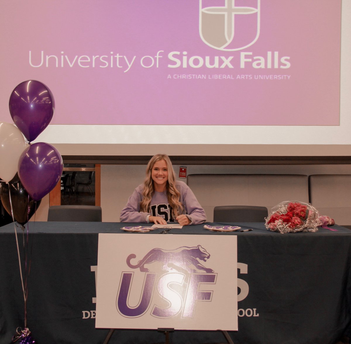 DMCAthletics's tweet photo. Congratulations to Cailtin Kellner (DMC '20) who recently signed to play volleyball at the University of Sioux Falls.

#dmcvolleyball #golions #usfcougars #coopride

@USF_CougarVB
@USF_Athletics https://t.co/C6cGFNGJes