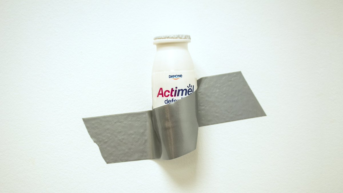 Al plátano no se lo toman muy en serio... a nosotros nos toman, eso seguro 😉 #ArtBasel