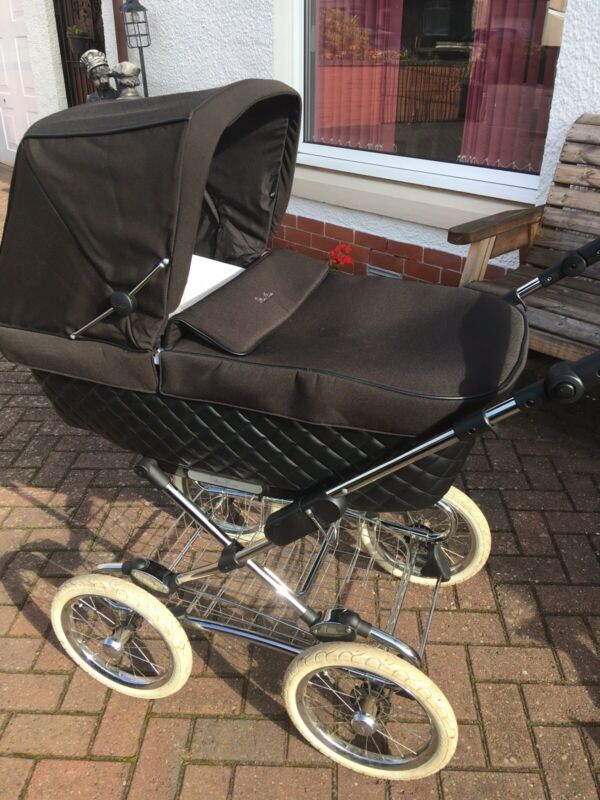 UsedPushchairs's tweet photo. Pushchair Deal! Silver Cross Sleepover Pram - click to view more now!

https://t.co/coWmmqtVZy

#pushchairs #parenting #mum #dad #baby https://t.co/ByZPY1pFL1