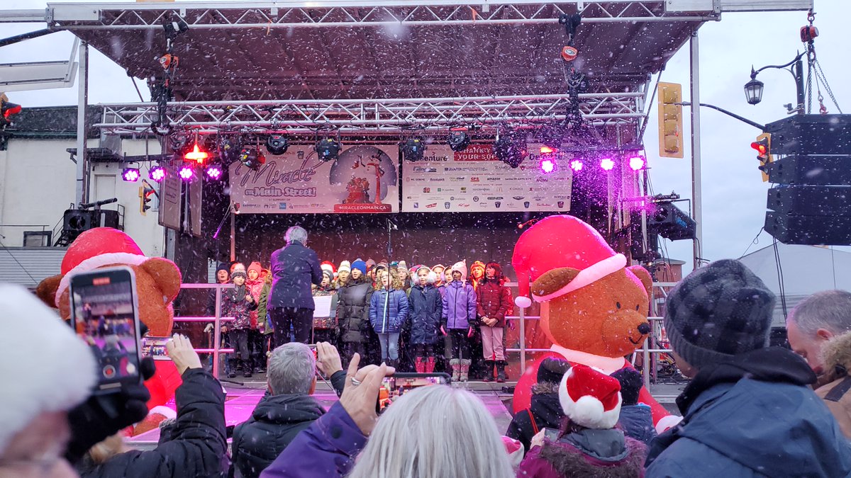 EWFosterSchool's tweet photo. E.W. Foster Choir had a great time at Miracle On Main this morning! https://t.co/QTeQywhkhA