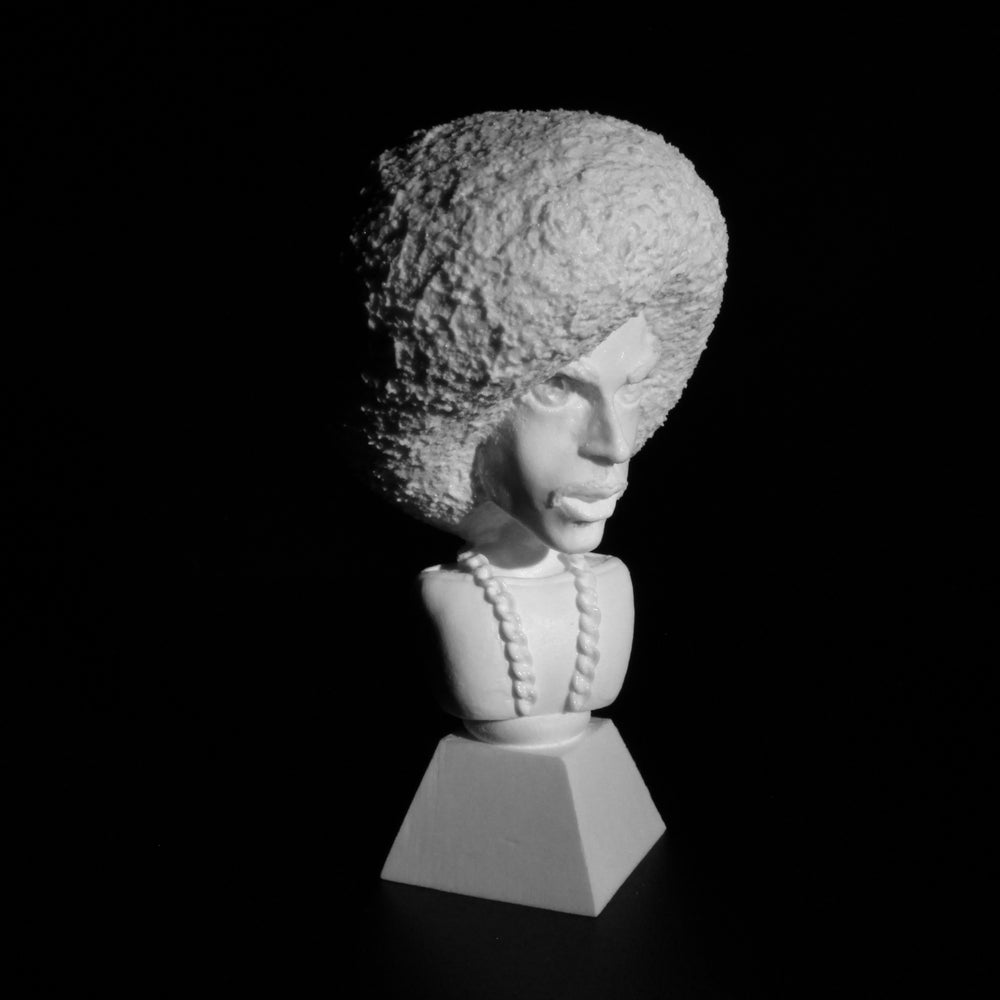 darlingnisi's tweet photo. Check out #LPPisART 'Full Circle Edition' Resin Cast MicroBust  from TG Shop! 😭😭😭 https://t.co/HLwnQwQ1hI https://t.co/B03tR7Cm4D