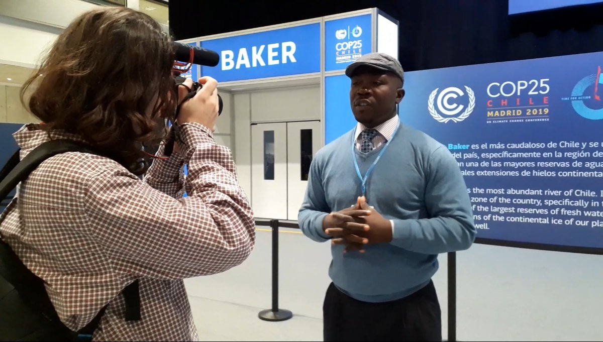WalkTalkChange's tweet photo. Panéliste à l’atelier sur la ‘Cartographie et planification du financement climatique : défis et opportunités’ à la #COP25, Jean Claude Koya a plaidé pour la mise en œuvre de programmes concrets et l'accès aux financements verts 
#environnement #climatechange https://t.co/Q198LMlj6P