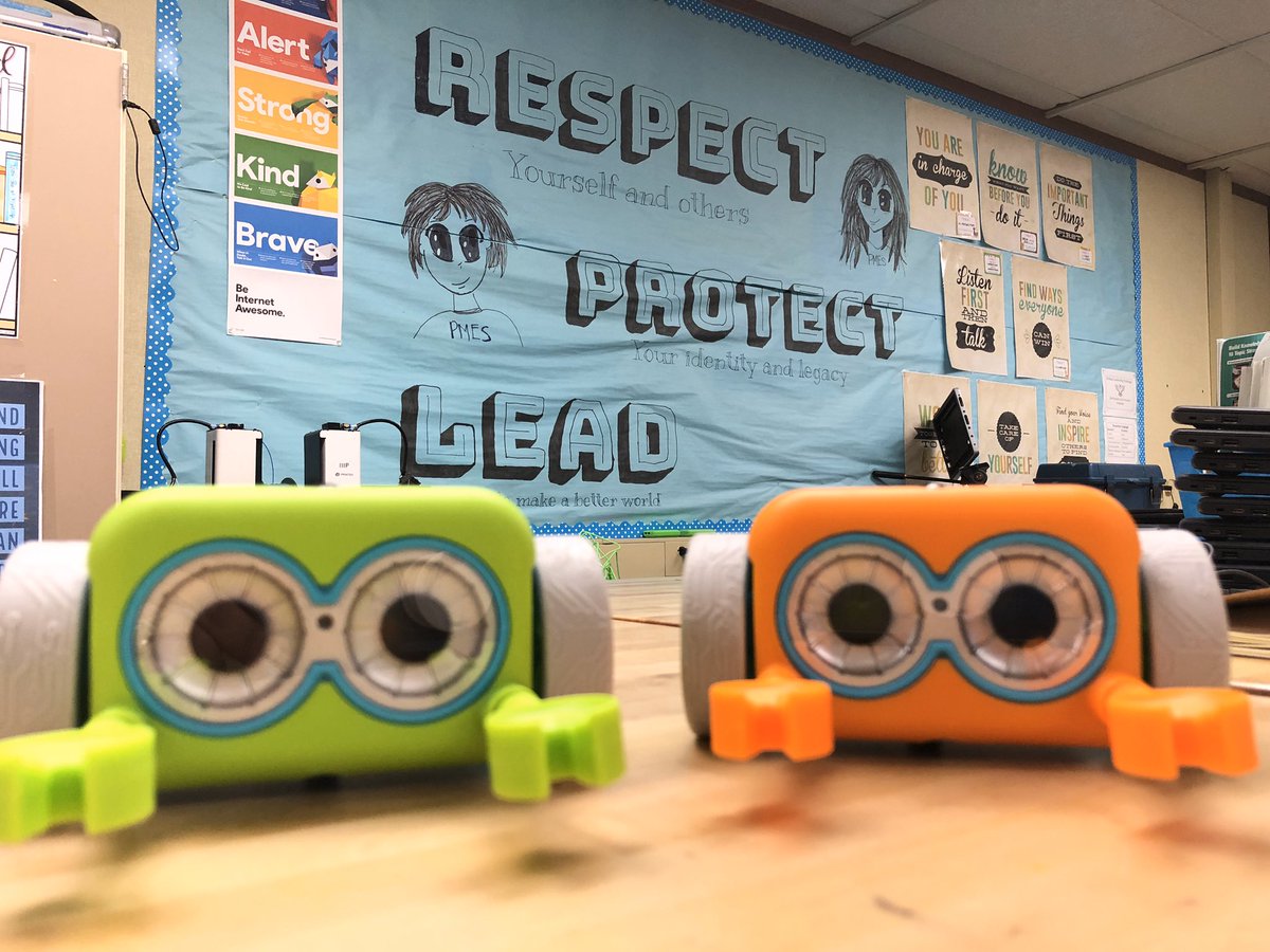 PhillipsNVUSD's tweet image. Ready for another day of coding #HourOfCode #beyondhourofcode #magnetschools #leadschool