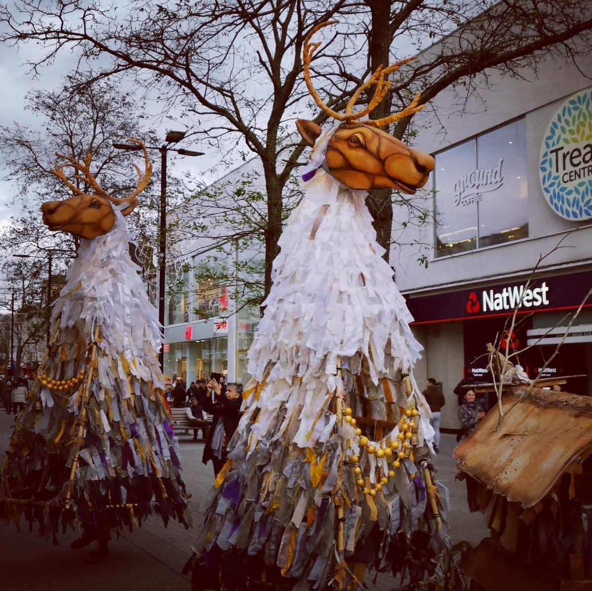 ThingumaTheatre's tweet photo. #GhostCaribou enjoyed their outing to #Hounslow #BellSquare on Sat thank you @BellSquareLDN for inviting us to finish your #outdoorarts #streettheatre season! https://t.co/0Ni1k8AGPu