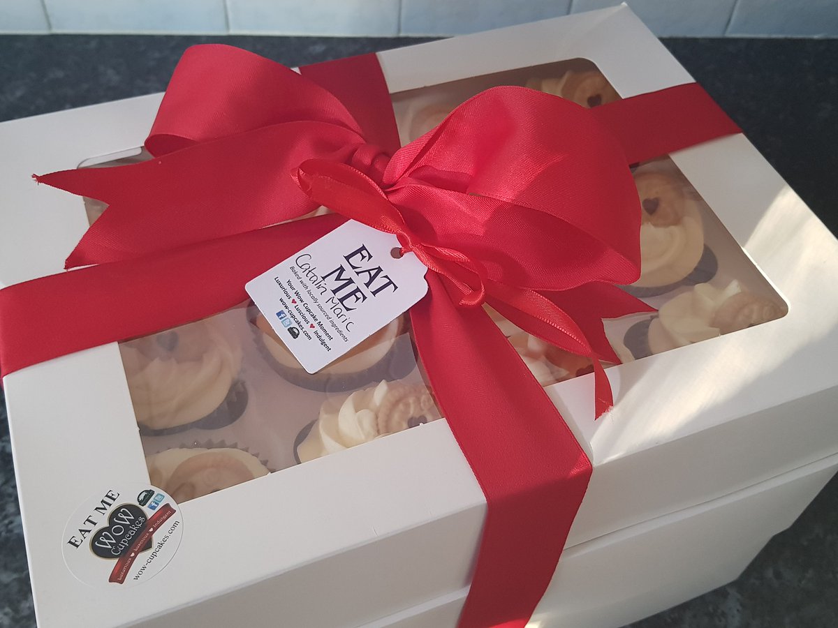 Delivery of Gift boxes of dessert cupcakes for one of our customers. Thanks for choosing Wow Cupcakes 
#giftbox #cupcakes #wowcupcakes #Southamptonbakery
