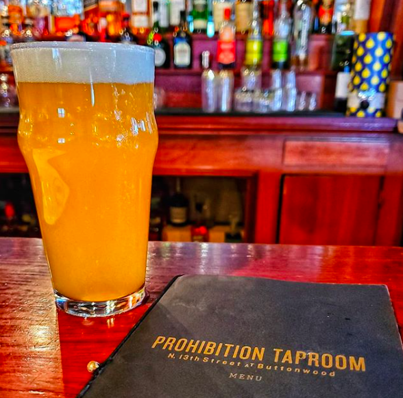 We will be CLOSED today for our staff holiday party! Cheers and see you tomorrow! 🍻
--
#repost from @run_love_travel