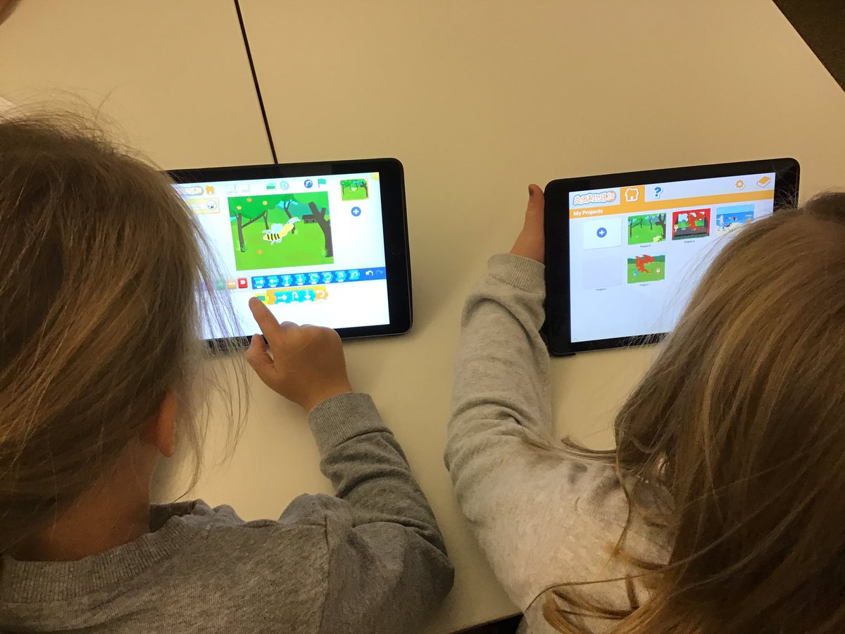 GreeleyTech's tweet photo. Greeley 2nd graders use @ScratchJr to code a bees waggle dance. #we36 #grpride36 @christiechandlr @joshuaswanner @mmiller112 @winnetka36 https://t.co/vUPlwAZGuY