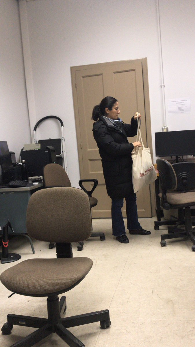 Maria256B's tweet photo. Thank you for this amazing semester #ENGL256B3 https://t.co/eDu6IKVWLM