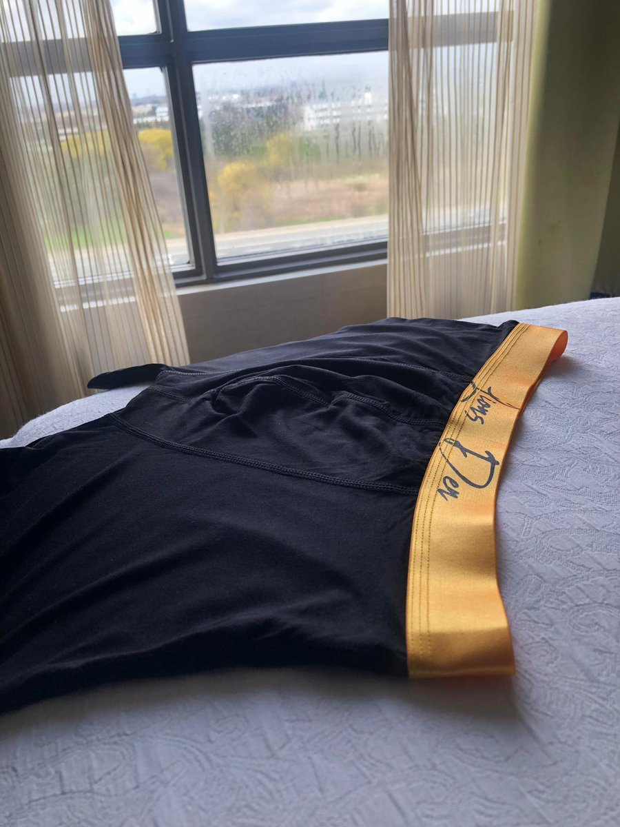 LD_Underwear's tweet photo. "Laid out for a night out"
_
"Protect thr King"
#lionsdenunderwear #lion #menswear #mensapparel #weekendunderwear #mensfashion #mensstyle #stylish #comfort #fashiondiaries #undergarments #bamboo #comfortfit #mensstyleblogger #briefs #undies #dailylooks https://t.co/Kj7bT3kCnq