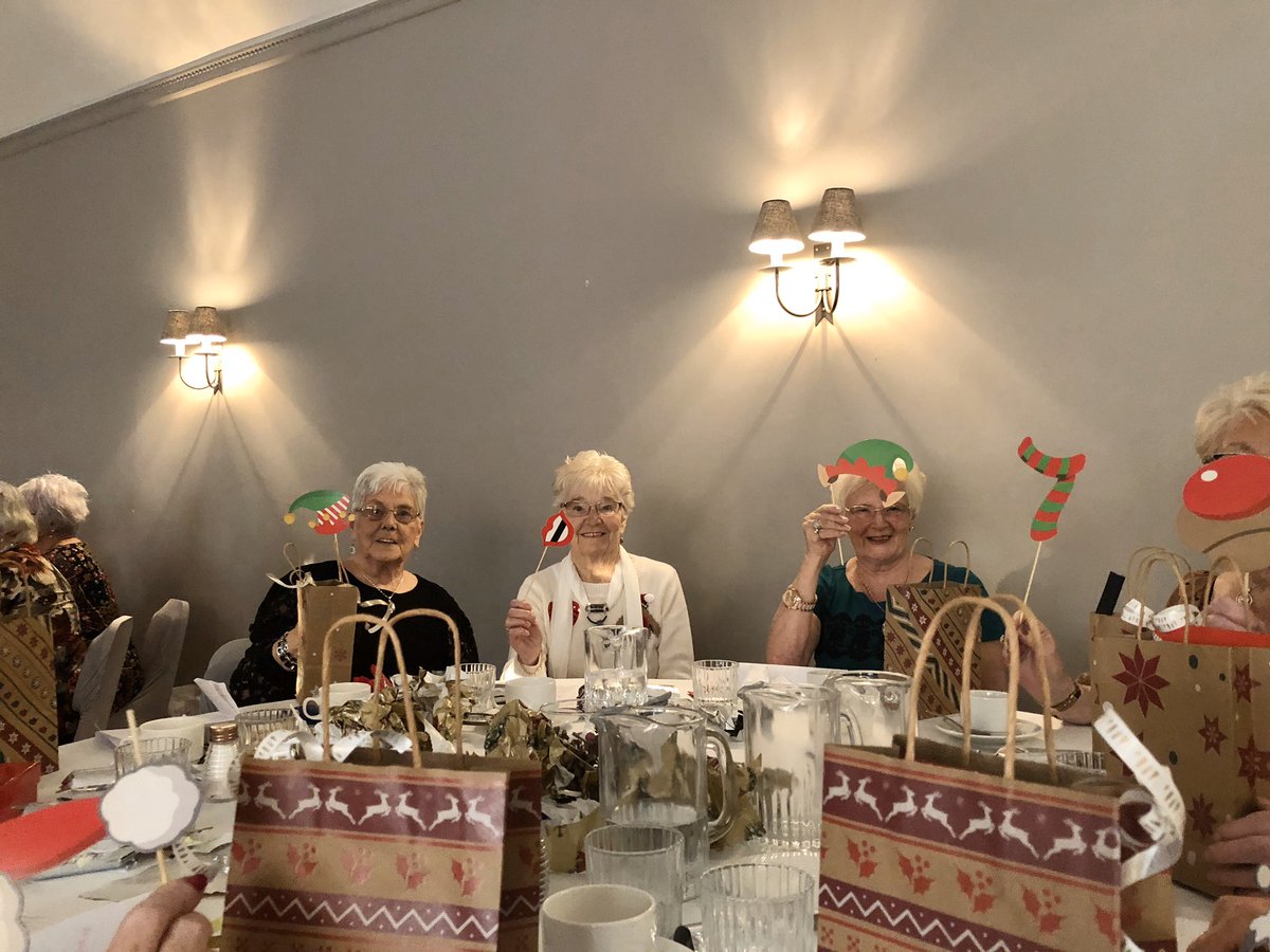 KwilsonbusEd's tweet photo. Excellent day at the Derby &amp; Joan Xmas lunch which @StrathavenTech s3 enterprise attended to provide some entertainment, music, gifts &amp; fun ✨(&amp; some great s6 musical talent 🎶) 🎄✨🎉 #pgde #strathPGDE @StrathavenHotel https://t.co/fMz9C33Vz5
