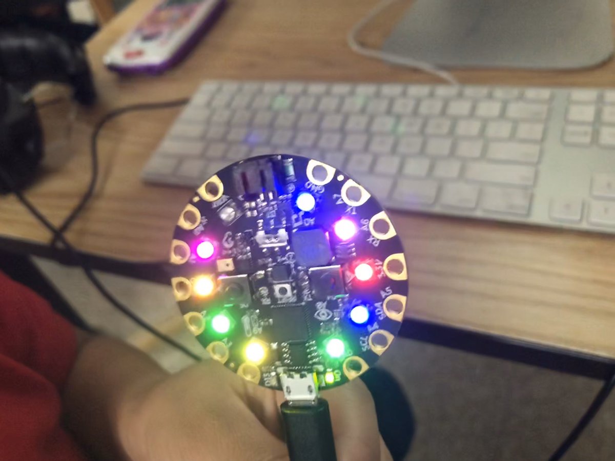 Amazing day of #CodingLikeUnicorns <a href="/crampschool/">William Cramp School</a> with Sharon Mora Sandra Warren using <a href="/adafruit/">adafruit industries</a> <a href="/MSMakeCode/">Microsoft MakeCode</a> grades 1-5!  @edtechSDP