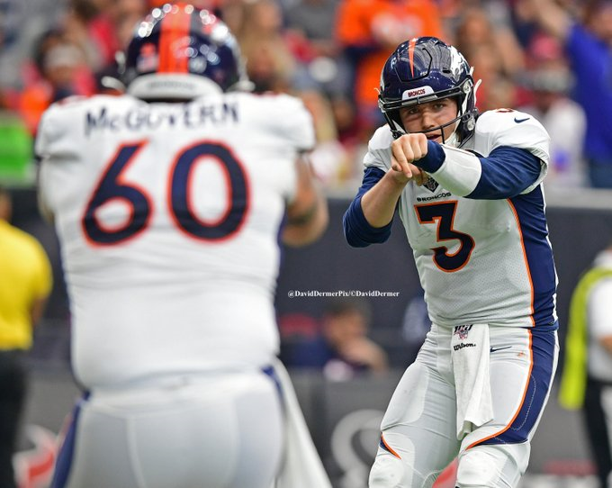 ttaM_Harris's tweet photo. Uh oh, someone just got a QB!

#HappyLearnedHowToPutt

@ShelbieTHarris 
@Broncoorange 
@Broncos @BroncosOutside @true_BroncosFan @BroncosFan1959 @rainbasin @misskristie78 @denbron77 @Broncos_grl https://t.co/SBCXjj5hgi