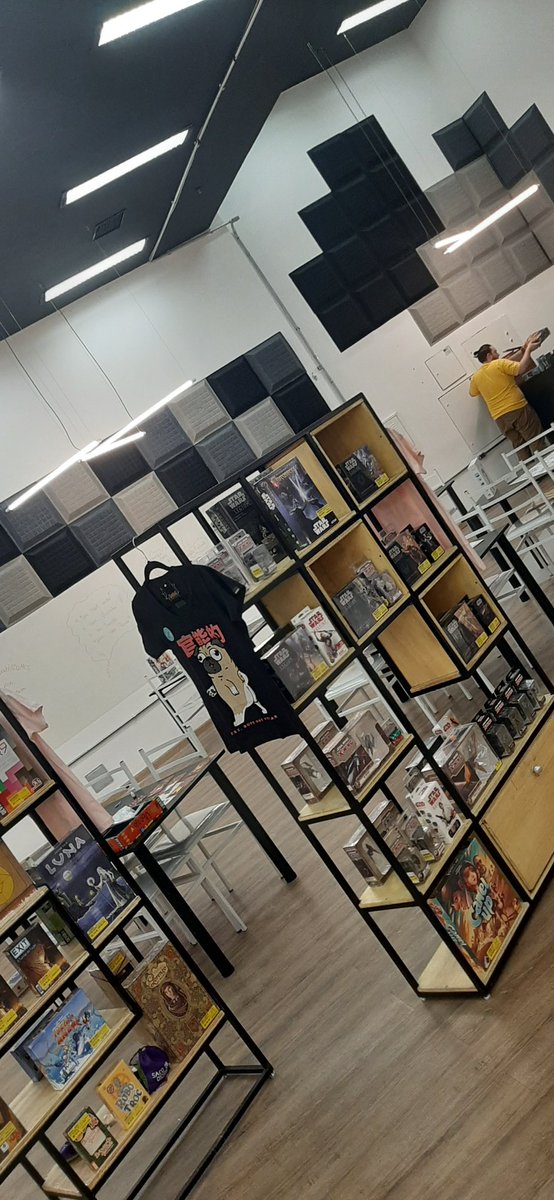 GameVaultBr's tweet photo. Venha conhecer nossa loja #ShopFreiCaneca #VemPraVault #VaultLovers https://t.co/Oxpxns5idr