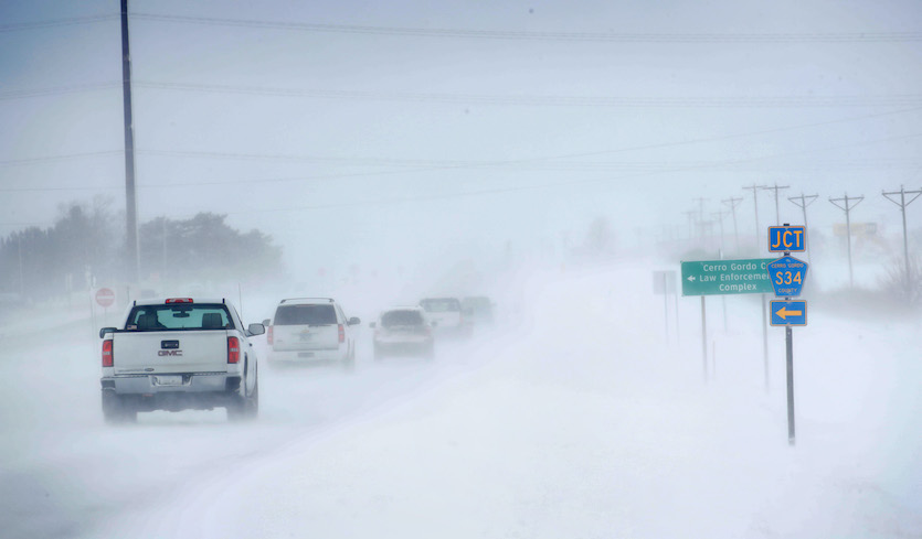 wunderground's tweet photo. It's the wettest year on record (Jan-Nov) for the 48 contiguous U.S. states. As snow piles up and rivers remain high, the Midwest is already concerned about potential flooding next spring. https://t.co/lfepdHa4kC https://t.co/Yqj8zkveAU