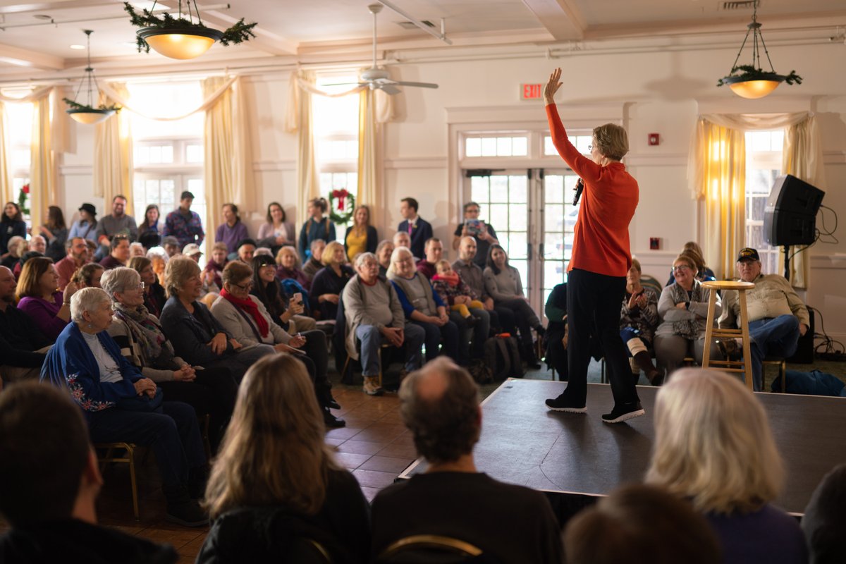 Elizabeth Warren takes the stage at the Rochester town hall.