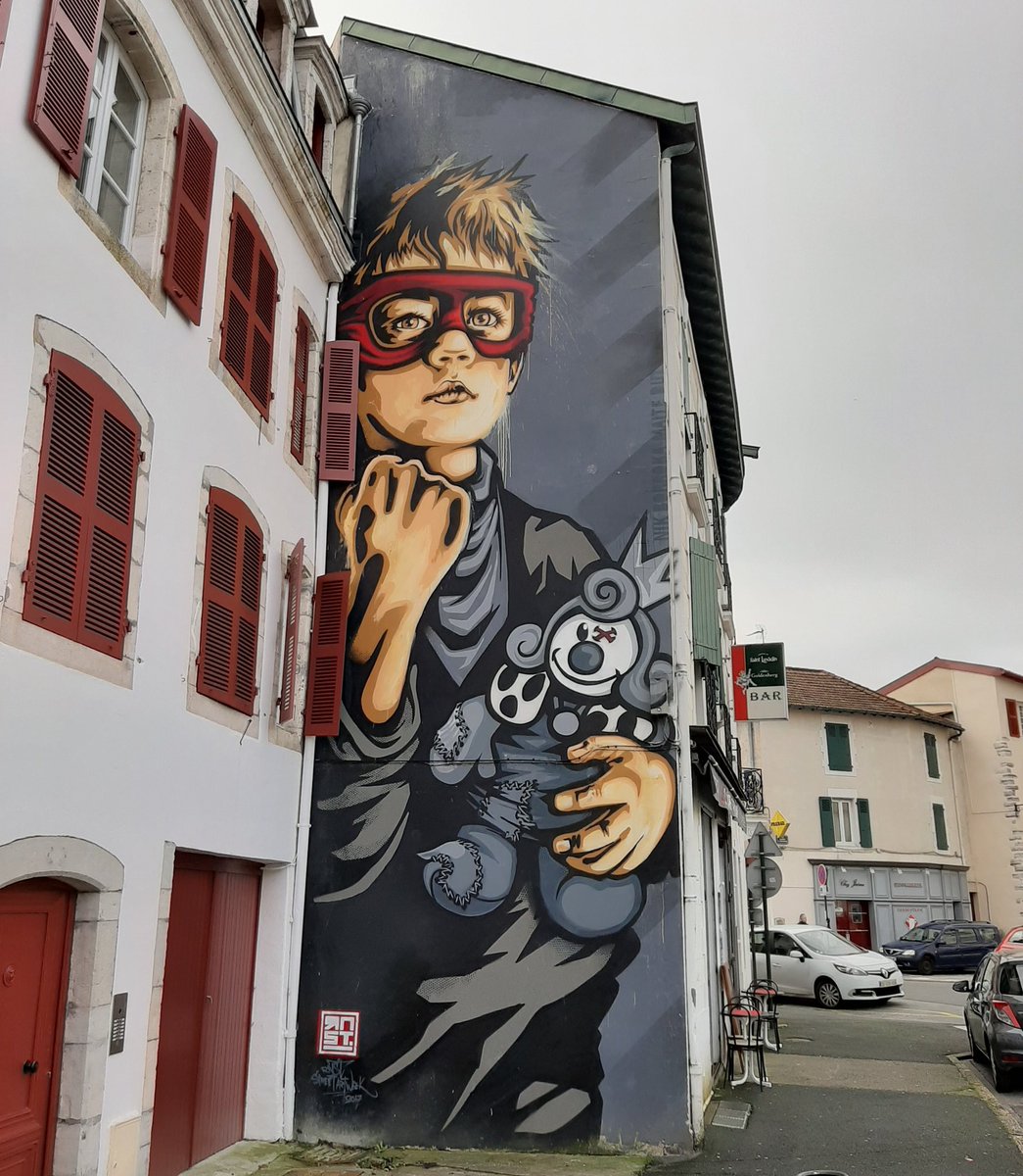 MolinaStreetArt's tweet photo. 'Borroka Maïte' by French RNST for Points de Vue 2017 in Bayonne, France
#rnst #pointsdevue #pdv2017 #bayonne #bayonnestreetart #artderue #arturbain #streetart #urbanart #graffiti #wallart #spraypaint
📷 taken by me (& @nouatre 😉) https://t.co/i4xFXdaWO1