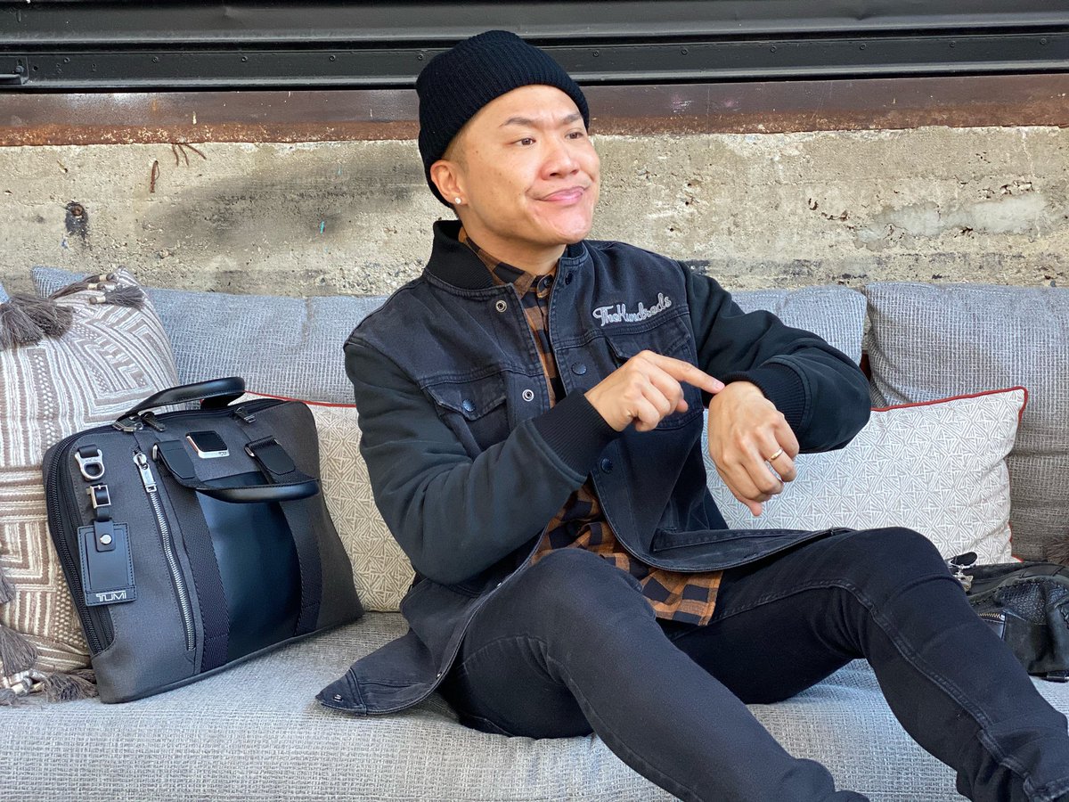 TimothyDeLaG's tweet photo. Showing up early to meetings just so I can make these faces when they show up. https://t.co/oL3xHjWIdN