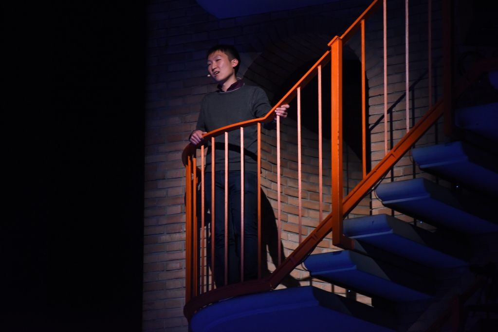 chiesadimilano's tweet photo. È in corso al @Piccolo_Teatro la serata di #Dialoghivb dal titolo «Ambrogio e Agostino, conoscersi per riconoscersi» con Giacomo Poretti, Omeneda Zaid, Zhupeng Zhou e Franca Bonola di Portofranco https://t.co/qY5Xm9ghUC
