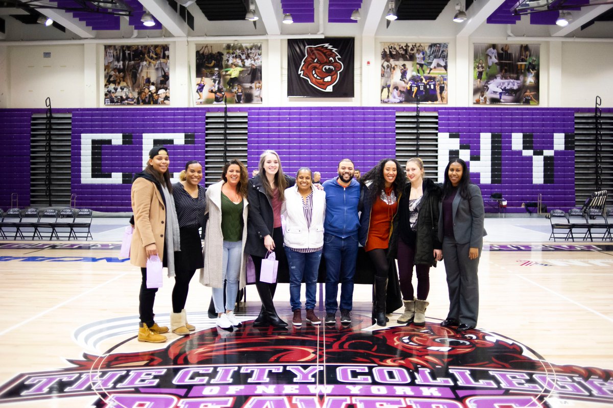 CCNYSports's tweet photo. Thanks to all the @ccnyalumni who came out for our Alumni Social on Friday night! It was so great to catch up with everyone and honor our championship anniversary teams...and to enjoy a @ccnywbb @CCNYMBB DH! #GoBeavers #AlwaysABeaver https://t.co/2OK4STBhKD