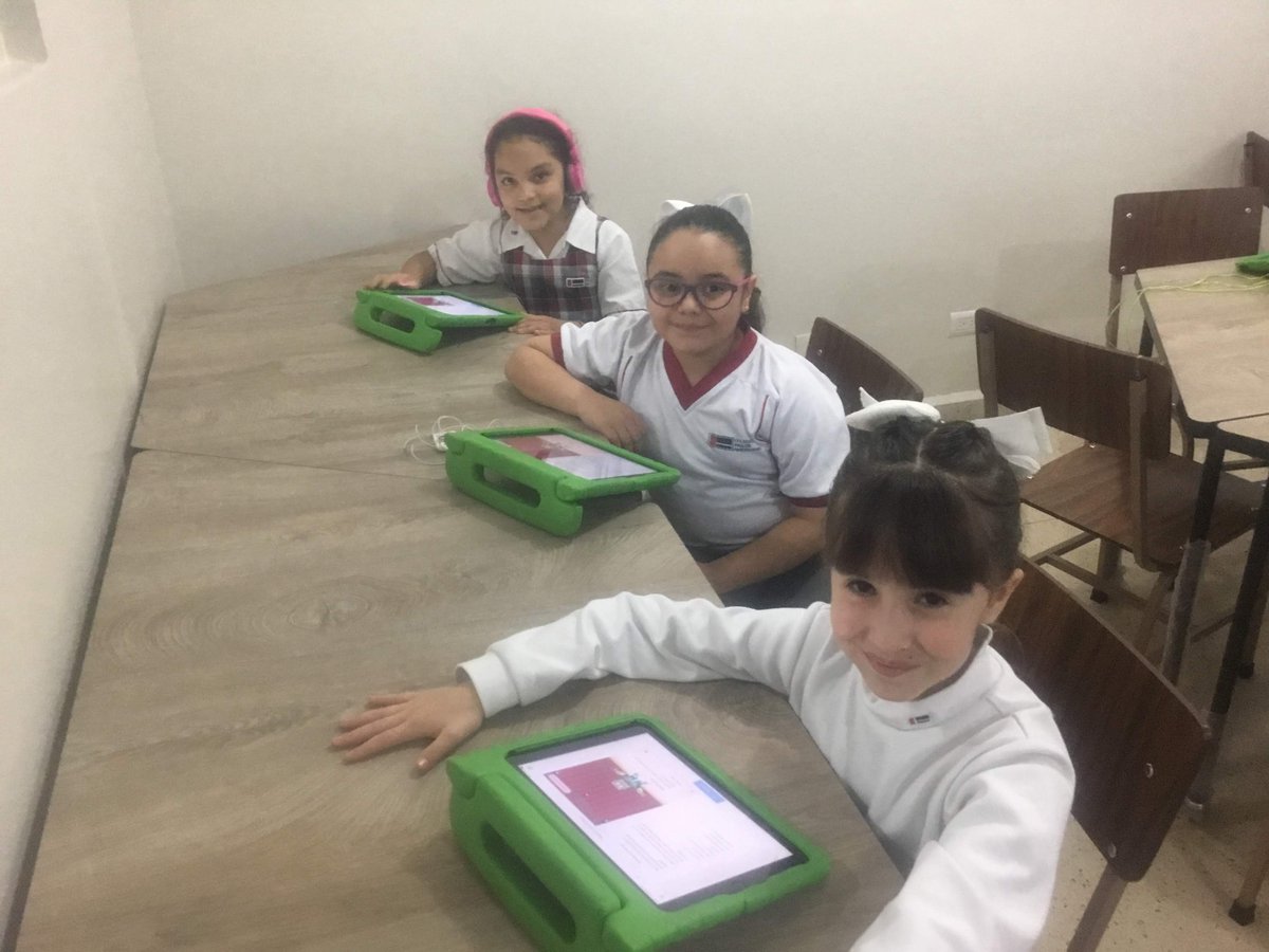 CI_Americano's tweet photo. It’s hour of code week and we are so excited to do some coding activities! https://t.co/CNxjQLlbmq
#HourOfCode #AppleDistinguishedSchools #EveryoneCanCode @hourofcode https://t.co/5mPV1GQ6DM