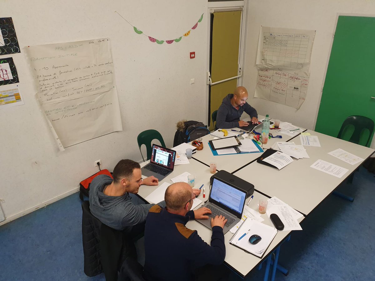 Formation CEAF ARZACQ 2019.
Travail de conception de déroulés pédagogiques!!!
#ANPS #premierssecours #formateur #conception #pédagogie #arzacqarraziguet