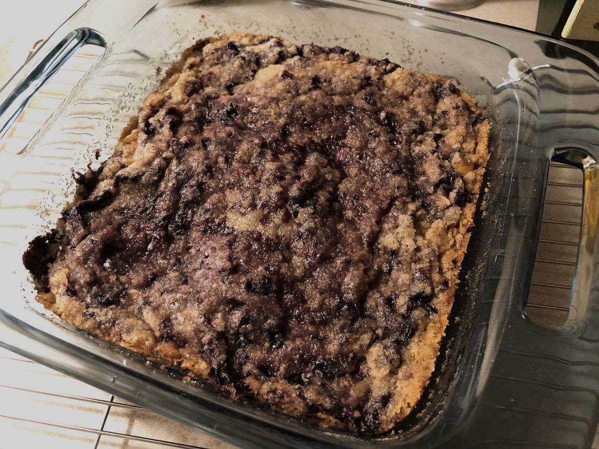 Laurab0310's tweet photo. @MurphTWN Storm blueberry coffee cake. Hope our power doesn’t go out. 
#halifaxns
#rainwind
#tuesdayweather https://t.co/OZwRbhLeld