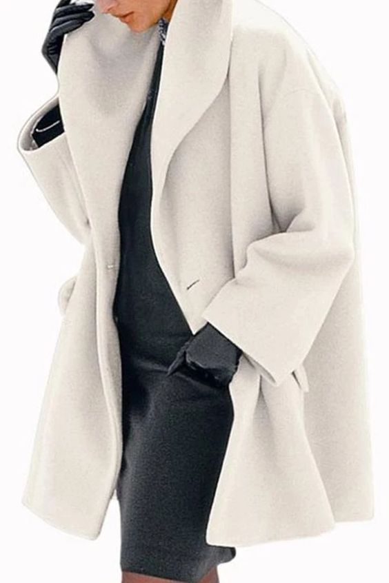 WhatToWearBlogg's tweet photo. 5 easy ways to be more ELEGANT this winter  NEW VIDEO
https://t.co/DtOUWymETq

 #over40 #over40fashion #autumnfashion  #whattowearinautumn #autumnstyle https://t.co/ihsuXKsm4P