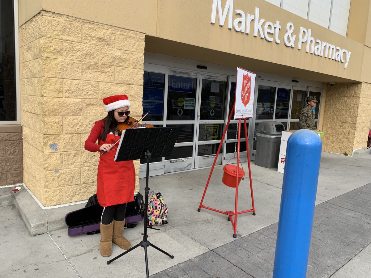 StoneMtnRotary's tweet photo. Ringing in #holiday hope for @SalvationArmyUS : this week's #StoneMountainViews. https://t.co/TeC9knYZ6u https://t.co/9TYGWrPK32