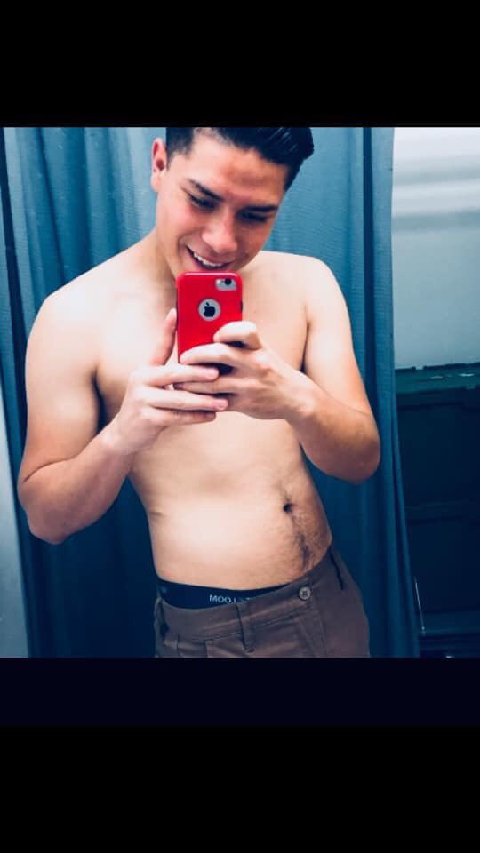 EnganadosPacks's tweet photo. Heterocurioso 😍 vive en Irapuato RT y te pasó su Facebook y pack 🥵 https://t.co/yPDGjGczea