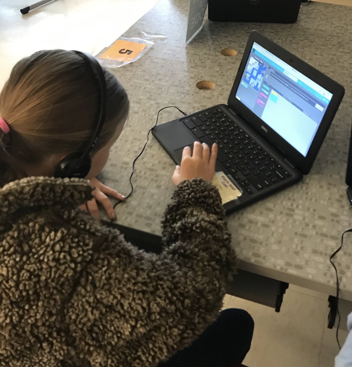 LakeCarolina1's tweet photo. We 💙#HourOfCode @ #lceupper! https://t.co/lO14ljMEhn