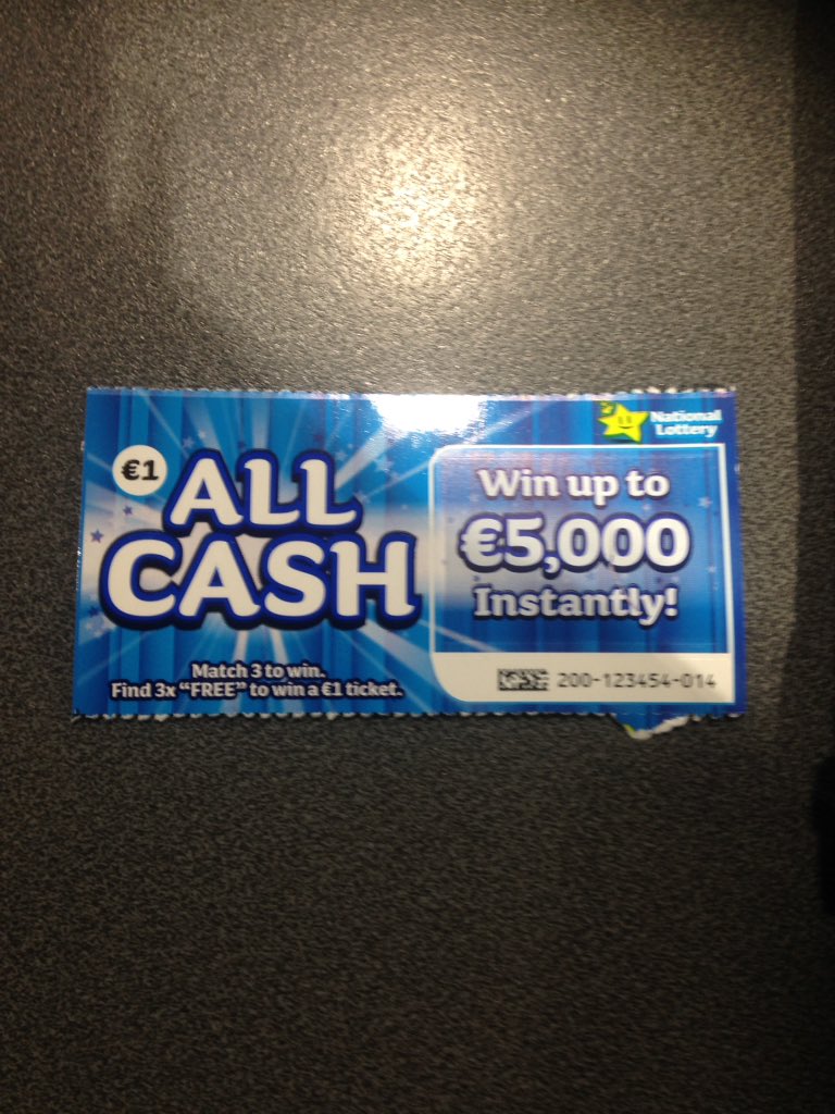 NatterIKH's tweet photo. So.. Day 9 of #scratchmas / #scratchvent then folks.. got my second free scratch card from yesterday exchanged.. a dud and the 9th ticket is also a dud too.. man my advent calendar is being a Scrooge. https://t.co/U1G0HElv0P