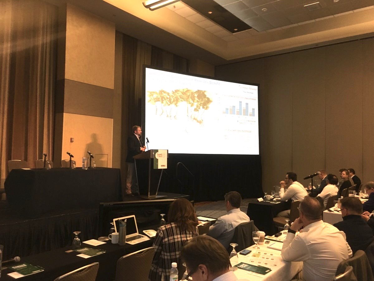 marcirhind's tweet photo. The vital role of seed nutrition; ⁦@RBartlett4Ag⁩ discusses its fit on the farm at #ETS19 #RocketSeeds #CompassMinerals ⁦@CompassCrops⁩ https://t.co/A4VRwYk7U3