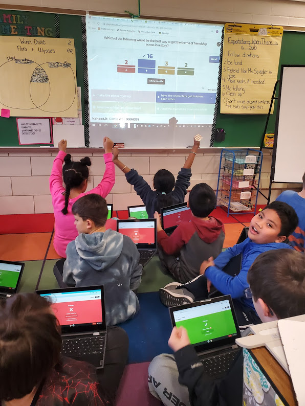 Spiegler4thies's tweet photo. 4ths did a Kahoot on theme to see how much they learned. #thingsgotreal #itsonnow #themeworkmakesthedreamwork @FortkampBre @SevenOaksOwls @RobinBusick3 https://t.co/iwVywFJOcL
