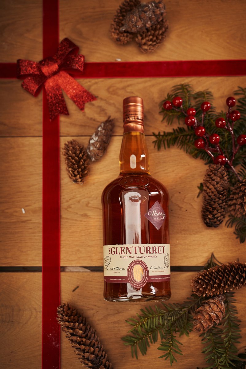 DrinkGlenturret's tweet photo. We're getting all wrapped up for the week ahead!
#FestiveDrams https://t.co/HQNEc8bW22