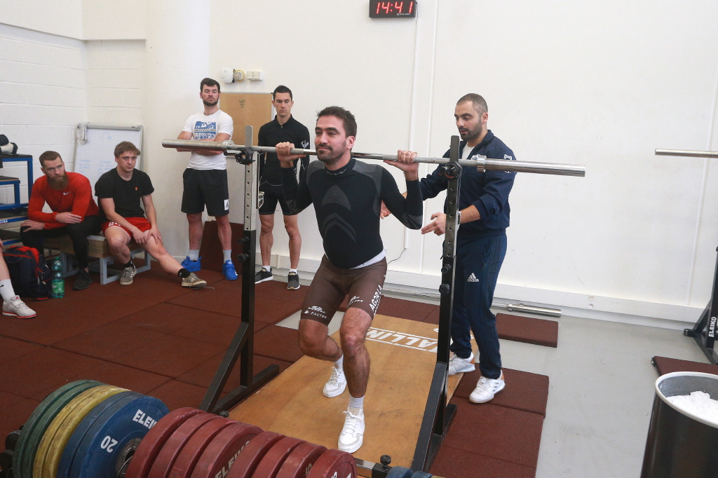 FFCyclisme's tweet photo. La @FFCyclisme a accueilli la dernière session de la formation DEJEPS, destinée aux athlètes de haut-niveau. 

Au programme, ateliers pratiques et théoriques en présence de Bruno Lecki, manager de la filière piste au sein de la DTN. https://t.co/UepV5EVCiH