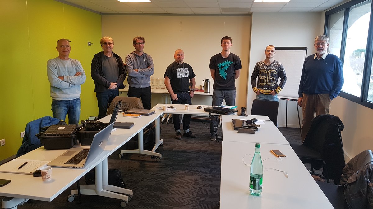 FormatDrone's tweet image. Pilotes opérationnels #drone #thermographie #infrarouge appliquée aux #bâtiments et #PanneauxPhotovoltaïques Bons vols à tous