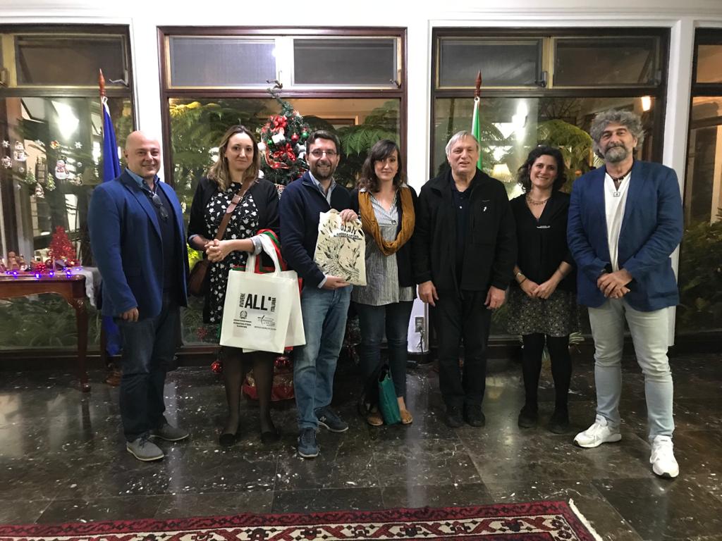italyingt's tweet photo. Encuentro con Don Ciotti y el equipo de Libera Internazionale en Guatemala 🇬🇹 por la tercera Assemblea #alas2019 compartiendo ideas sobre temas cuáles justicia social, paz y lucha contra la corrupción @libera_annclm https://t.co/ov2uFfvOnj