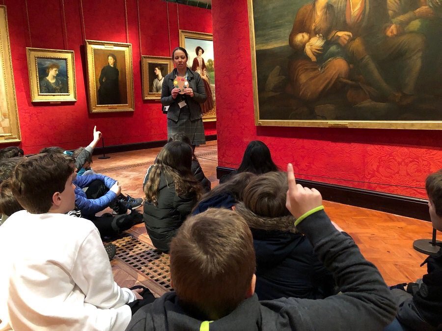 KESWvisualarts's tweet photo. We had a fantastic time with the 2nd Form @KESWQMH at the @WattsGallery last week. We learned a great deal about local artists George and Mary Watts, whilst also creating mini sculptures out of mod roc inspired by their work. #keswarttrip #keswinspire #sculpture @KESWitley https://t.co/KMmCRQZXY3