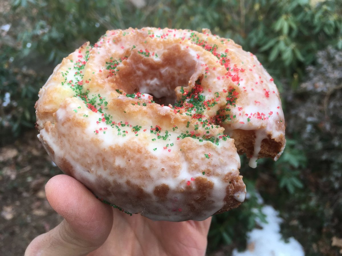 dr_doughnut's tweet photo. Sugar cookie #doughnut. @DiabloDoughnuts, #Baltimore, MD. #sugarcookie #holiday #donuts #oldfashioned https://t.co/orOvagwqoG