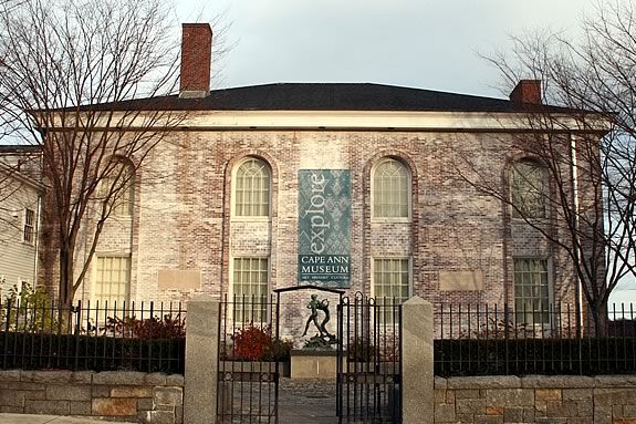 luminArtz's tweet photo. Join @luminArtz this Saturday for: “Sea Lights” 12/14/19 at the Cape Ann Museum, 5:00 PM, Gloucester, MA

The facade of the Cape Ann Museum will be transformed into a magical display of “Sea Lights” created &amp; animated by local artists and produced by @luminArtz.

#Gloucester https://t.co/OwU3YeUPVh