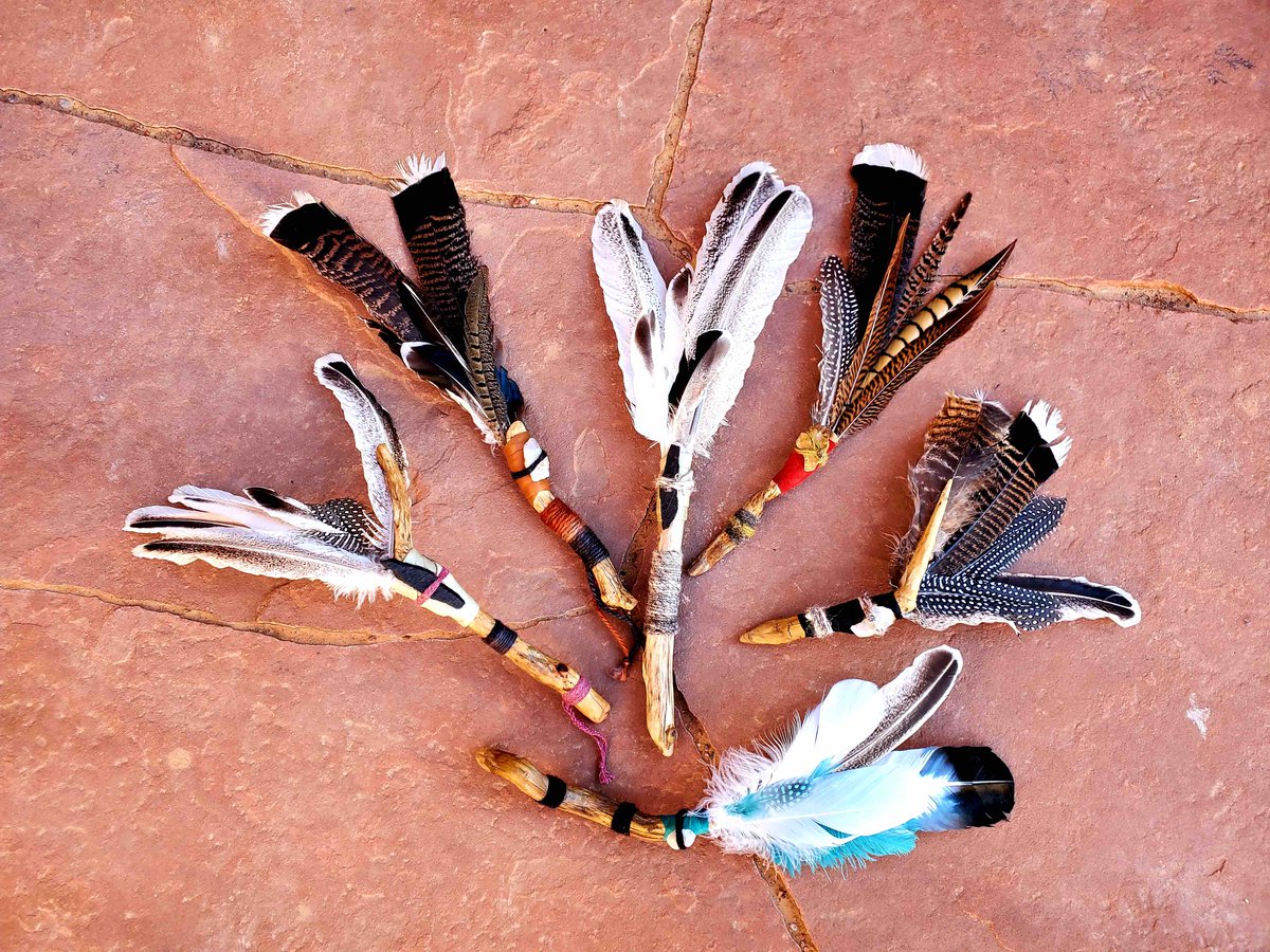 NomadicThread's tweet photo. Healing Art from the Abiquiu High Desert - https://t.co/IKAIWySPrx https://t.co/KTriJsPGZY