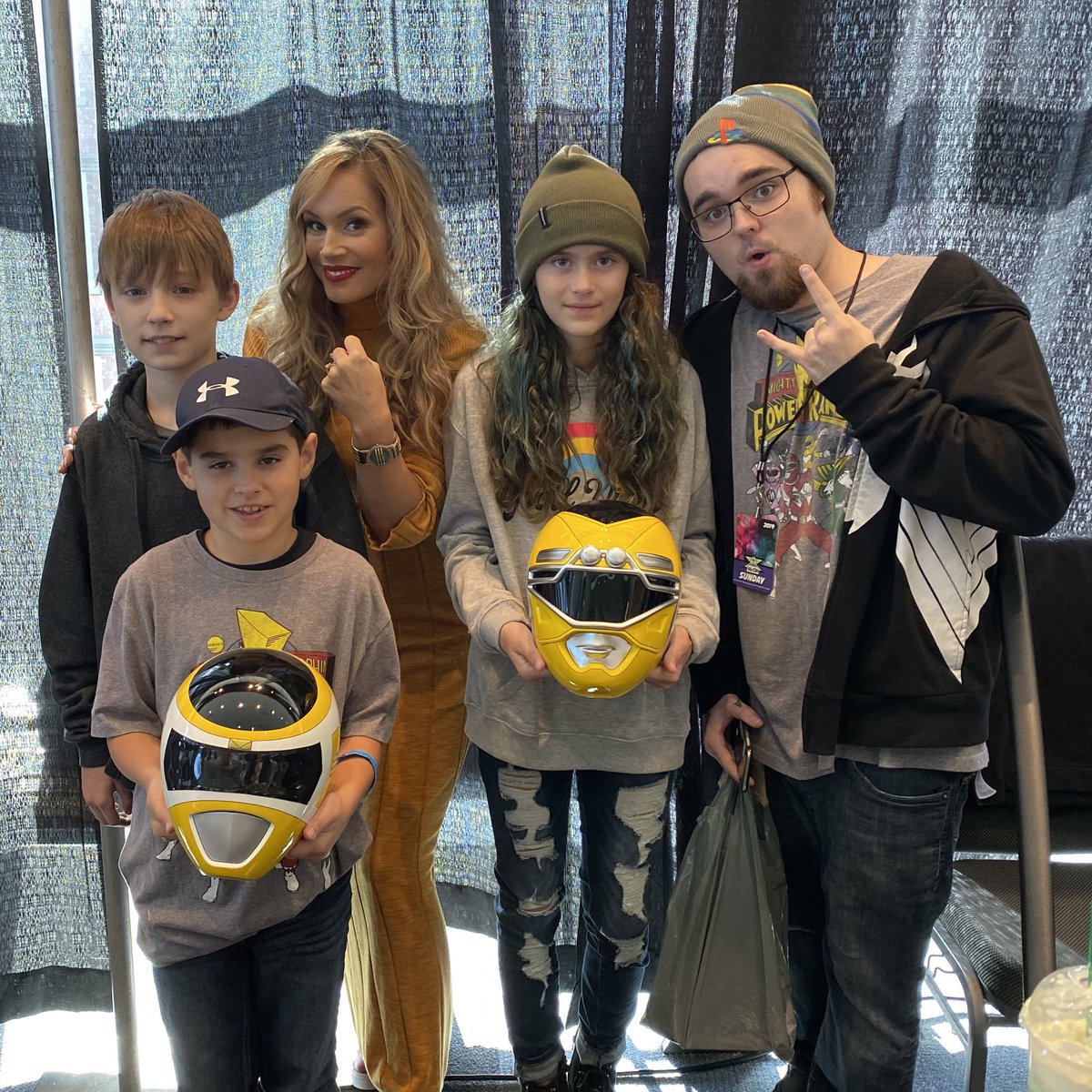 TLCYellowRanger's tweet photo. ππβ‘οΈ @halcon_scificon π¨π¦
#HalCon2019 #HalConSciFiCon
#HalCon #SciFiCon #ComicCon
#Halifax #NovaScotia #HalifaxNS
#DiscoverHalifax #VisitNovaScotia https://t.co/ynKBZVpez3