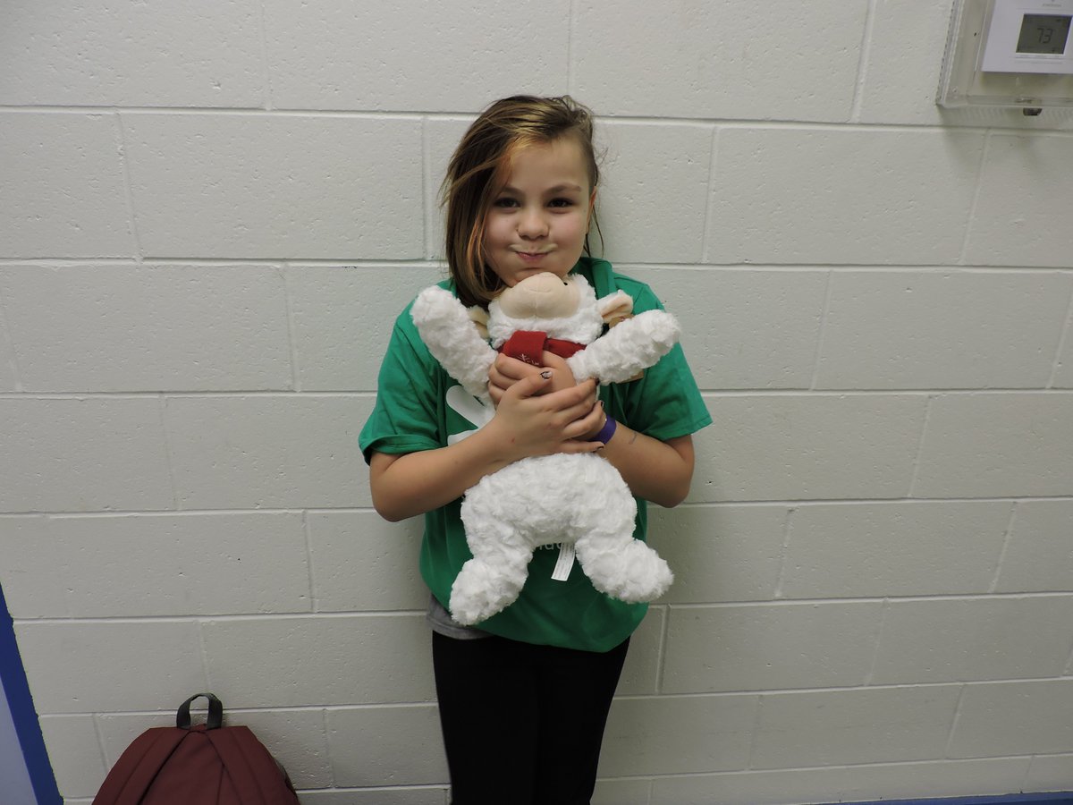 BGCLondon's tweet photo. Thanks to @PetSmart and customers for your donations of the stuffed toys! The kids absolutely LOVE them!

#ldnont #TwelveDays @BGCCAN https://t.co/zm0mmcPVC5