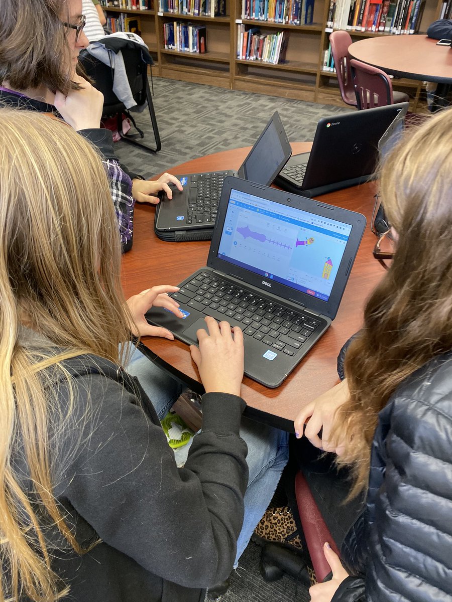 library_hhs's tweet photo. Happy Computer Science Week @GoogleForEdu @ALALibrary 
#readytocode #csfirst #codeyourhero https://t.co/jFhyKntieu