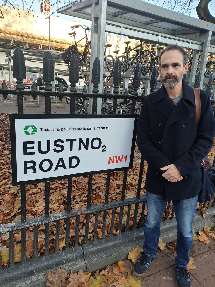 While <a href="/XRLondon/">Extinction Rebellion London 🌍</a> raised awareness of our #AirPollution crisis in Leicester Square - we showed our support with another street sign takeover in Euston. Toxic air is polluting our lungs!