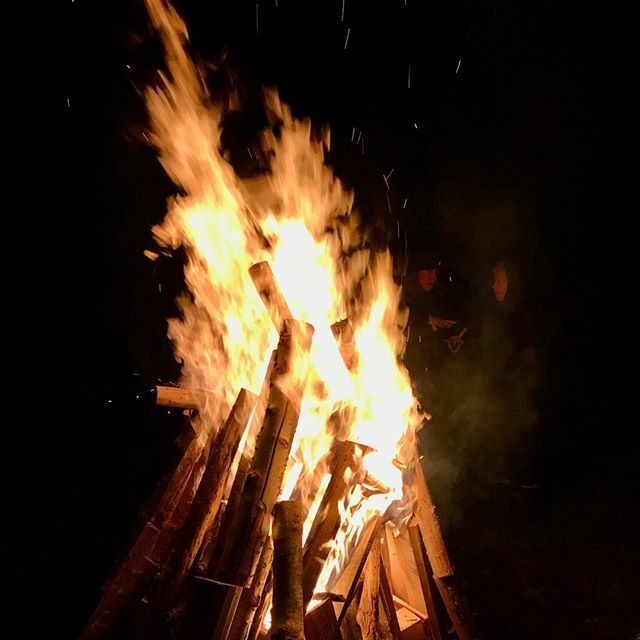 philiprshepherd's tweet photo. "Being resides in the seen without being seen; it sings through the
heard without being heard; it calls through the silence without disturbing
the silence." From New Self, New World
__________
.
.
.
.
.
#radicalwholeness
#theembodiedpresentprocess
#Embod… https://t.co/EaO8P2hD7N https://t.co/10p3fSuB6q