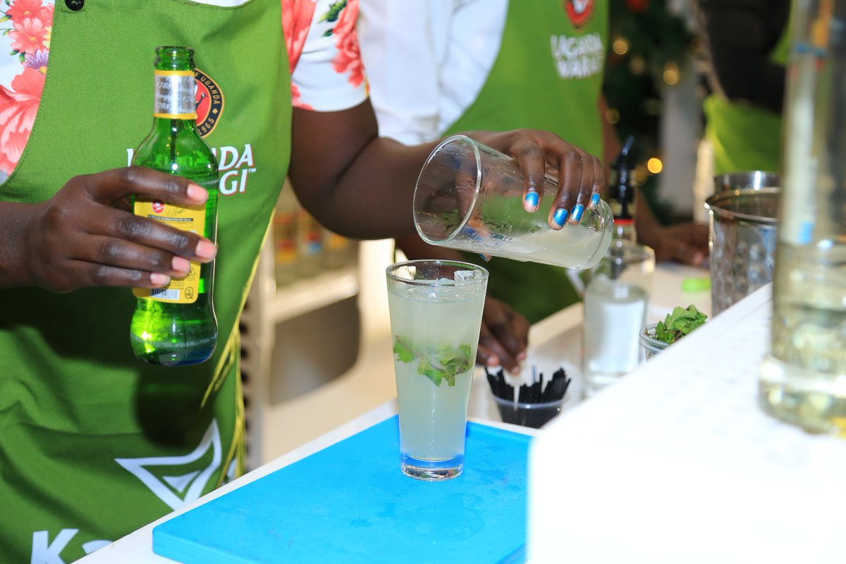 thePearlGuideUg's tweet photo. Taste, presentation and the amount of @UgandaWaragi in the cocktail is all we're looking for.πΈπΈπΈ #KlaCocktailWeek https://t.co/xdMHvWeyqj