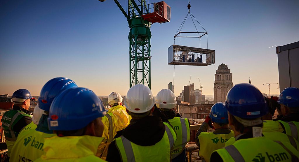 ADPArchitecture's tweet photo. Celebrating the Sir William Henry Bragg building @UniversityLeeds reaching its highest point. The new £96m integrated campus for Engineering + Physical Sciences will provide an outstanding student experience + strengthen collaboration with industry. https://t.co/LxgzmpiiBs https://t.co/lmlEytDIPE