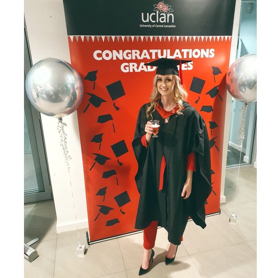 PoppyRMN's tweet photo. Officially a #UCLANGraduate - Bsc Pre-Registration Mental Health Nursingππ₯ #UCLAN #MentalHealth https://t.co/9r5hkqaVWc
